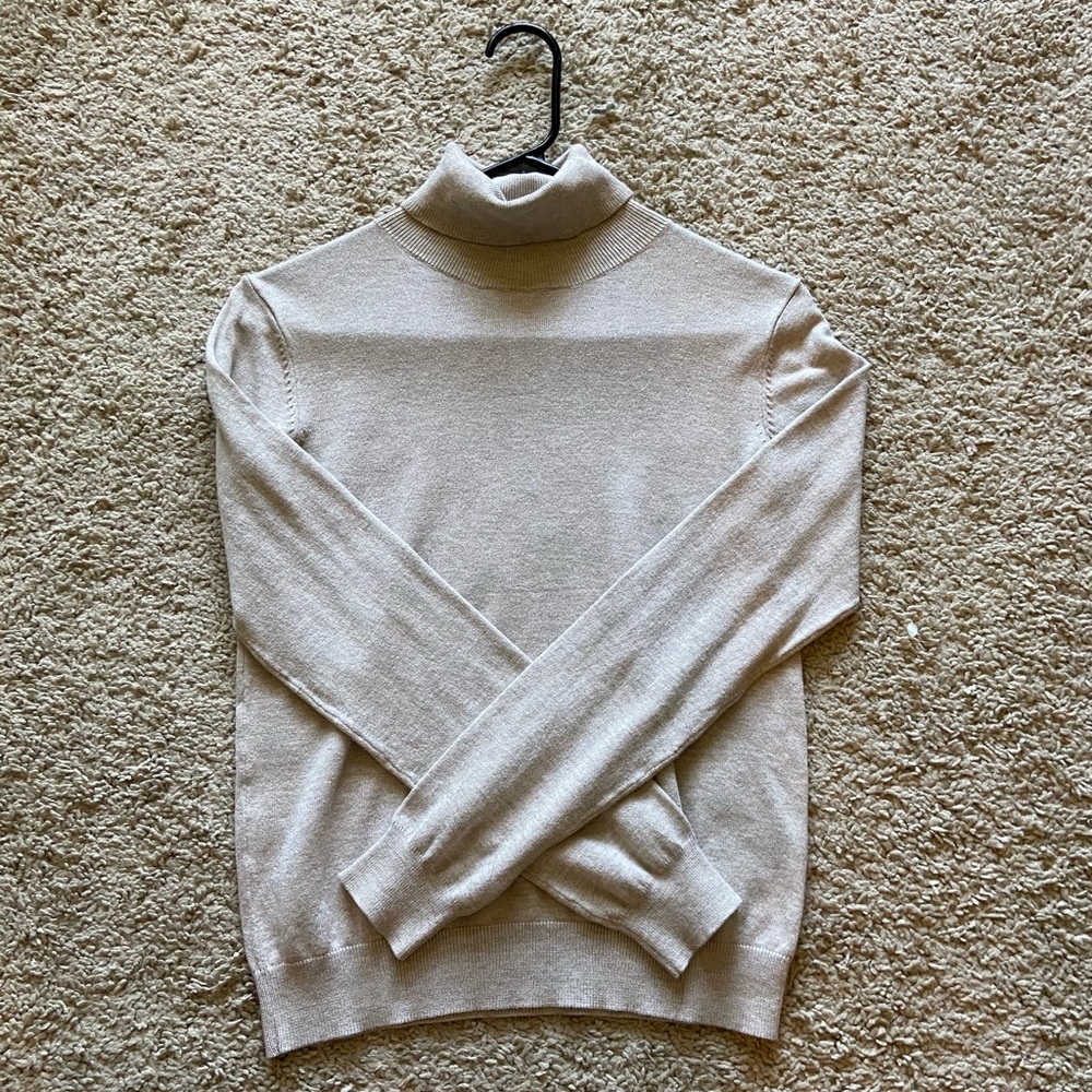 H&M turtle neck top